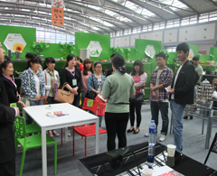 大明廚具公司吸引應屆大學(xué)畢業(yè)生求職
